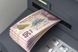 se puede retirar dinero de una tarjeta de credito