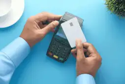 Tarjeta de crédito plata